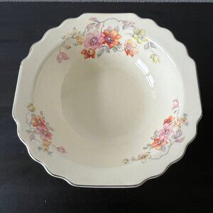 WS George Lido Vegetable Bowl // Floral Pattern GEO102 // Vintage 1940s